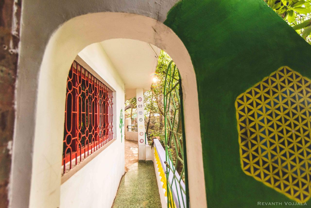 Arambol By Roadhouse Hostels, Goa Extérieur photo